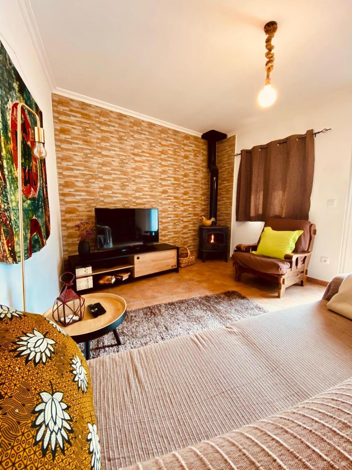 Casas Da Ribeira Vendégház Seia Kültér fotó